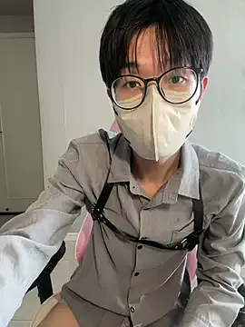 Noya – webcam model profile photo Image 4