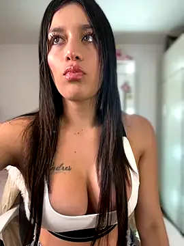 Nathy25 – webcam model profile photo Image 18