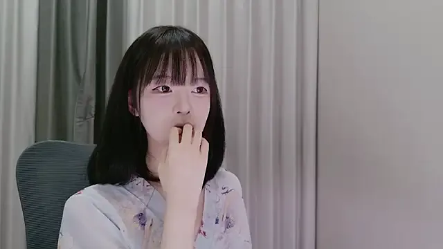 Live with dalichuru on FliCam Image 8