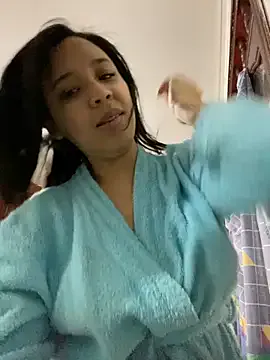 CassieGil – webcam model profile photo Image 13