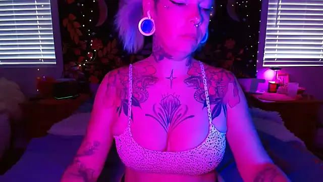 Eva_Monroe- Image 5