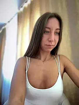 hina_porn – webcam model profile photo Image 7