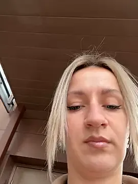 KristaCash – webcam model profile photo Image 14