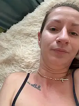 KristaCash – webcam model profile photo Image 16