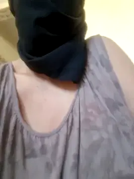 EmmaShaykk – webcam model profile photo Image 15