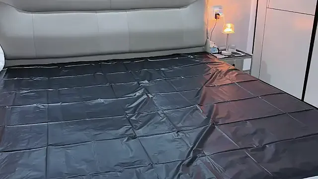 AthenaStar – webcam model profile photo Image 17