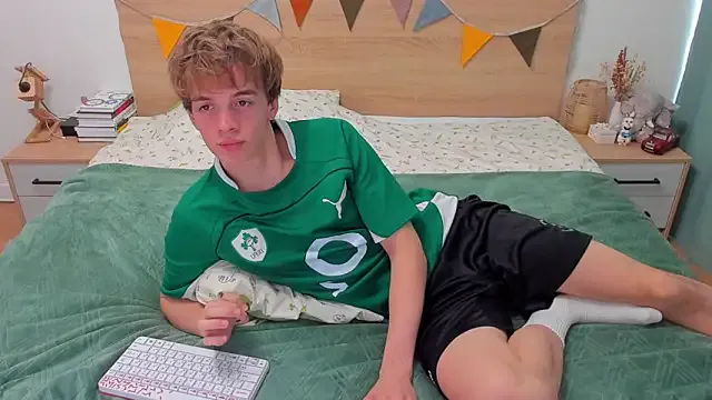 AlissMil – webcam model profile photo Image 18