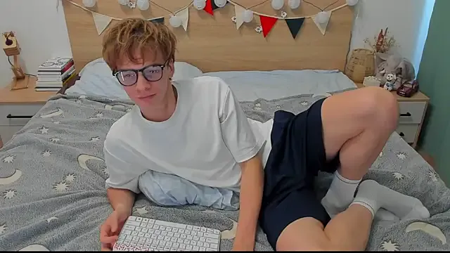 AlissMil – webcam model profile photo Image 8