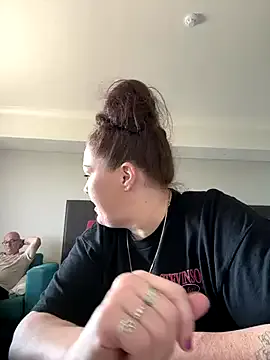 AudreySpanksFuck- – webcam model profile photo Image 5