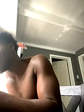 Isabella_69 – webcam model profile photo Image 16