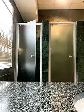 FerLenns – webcam model profile photo Image 7