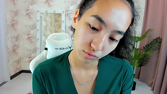 FlirtyAura Image 5