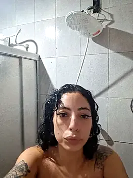 Live with Alana_Ricci on FliCam Image 10