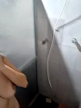 Live with Alana_Ricci on FliCam Image 6