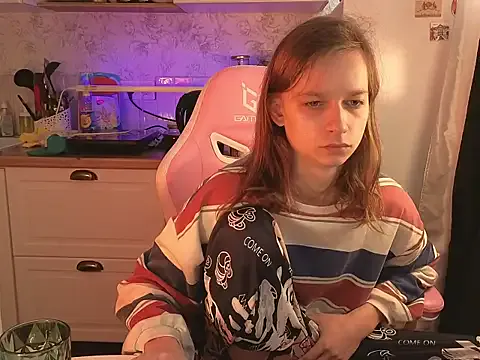 SandiSquirts – webcam model profile photo Image 10