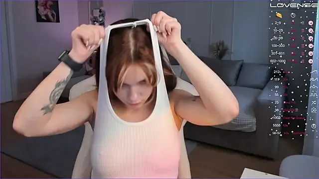 Live with AureliaDoux on FliCam Image 2