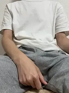 big13inchess – webcam model profile photo Image 9