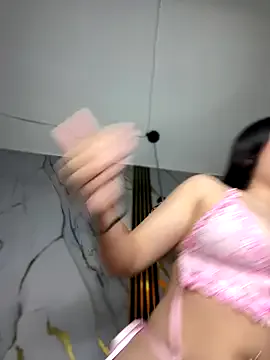 andra_rose – webcam model profile photo Image 7