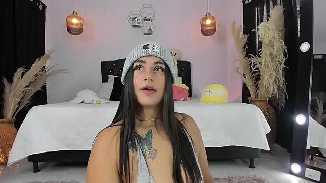 OnlyPragya – webcam model profile photo Image 15