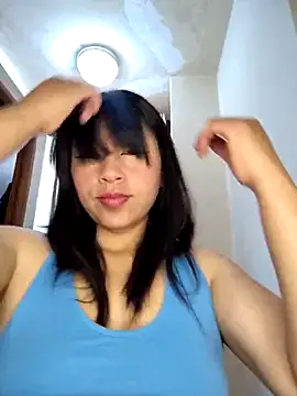 KarinaSanz – webcam model profile photo Image 12