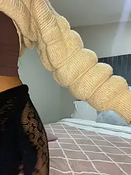 ChloeDevine – webcam model profile photo Image 13