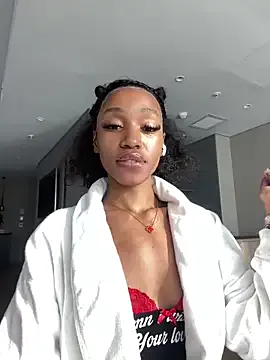 ChloeDevine – webcam model profile photo Image 7