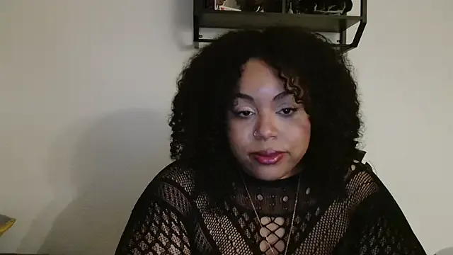 RoxieHill – webcam model profile photo Image 2