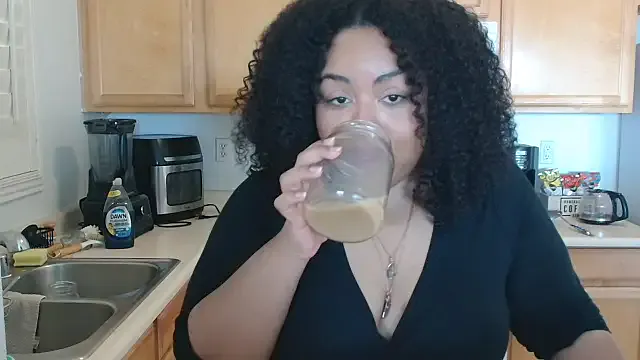 RoxieHill – webcam model profile photo Image 3