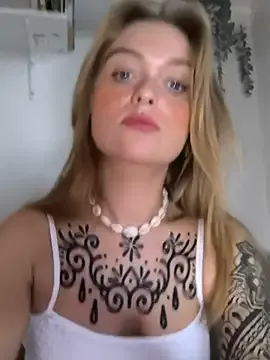 ChloeeGill – webcam model profile photo Image 16