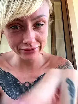 Ninabigtitied – webcam model profile photo Image 3