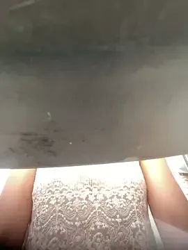 ValeriiLunaa – webcam model profile photo Image 10