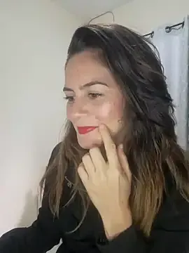 Akiravega – webcam model profile photo Image 3