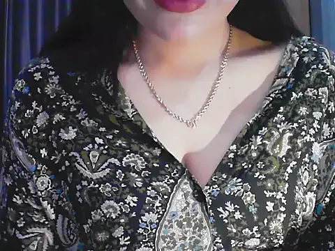 Porcellina181 – webcam model profile photo Image 12