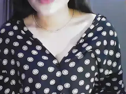 Porcellina181 – webcam model profile photo Image 6