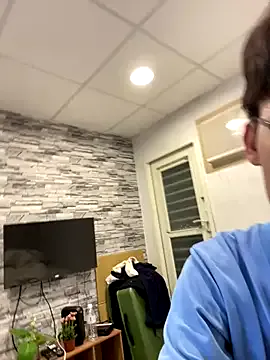 oxo_yuna_oxo – webcam model profile photo Image 14