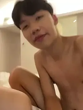 oxo_yuna_oxo – webcam model profile photo Image 8