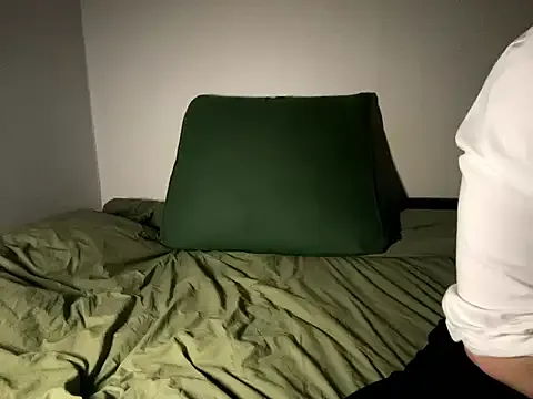 KaraNoir – webcam model profile photo Image 10