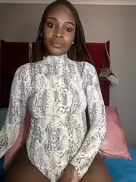 Loly4Fire – webcam model profile photo Image 16