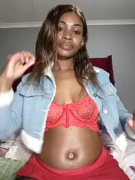 Loly4Fire – webcam model profile photo Image 6