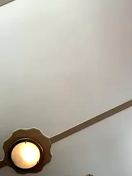 GianaBravo – webcam model profile photo Image 14