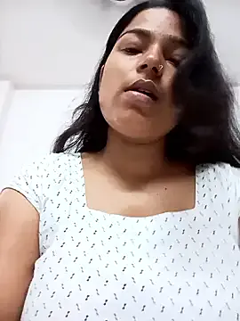 FitnessBunny – webcam model profile photo Image 15