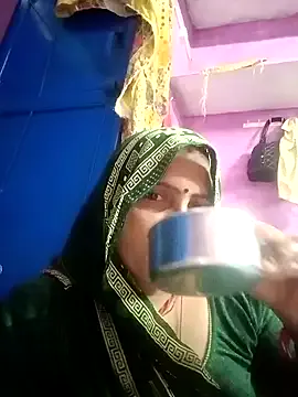 Samantha_e2 – webcam model profile photo Image 9