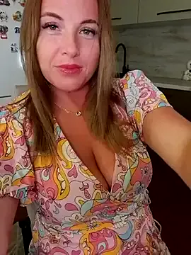 yaprakmericc – webcam model profile photo Image 8