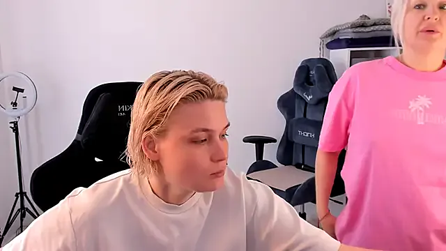 PenelopeBill – webcam model profile photo Image 15