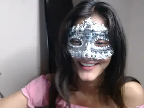 NaughtiestGal – webcam model profile photo Image 4