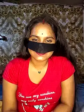 CateMarin – webcam model profile photo Image 4