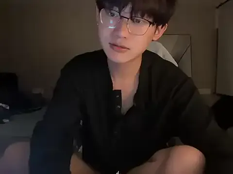 EstefaniaHansen – webcam model profile photo Image 12