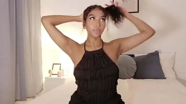 Tasha-Brooks – webcam model profile photo Image 14