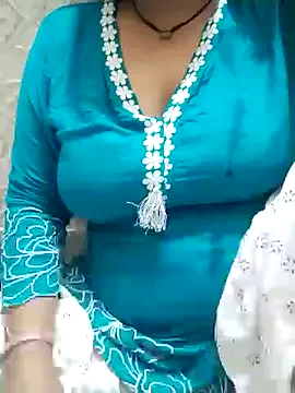 AngelinaGlam – webcam model profile photo Image 2