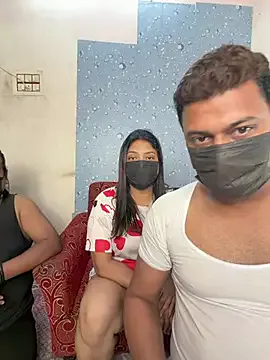 qwe522522 – webcam model profile photo Image 14